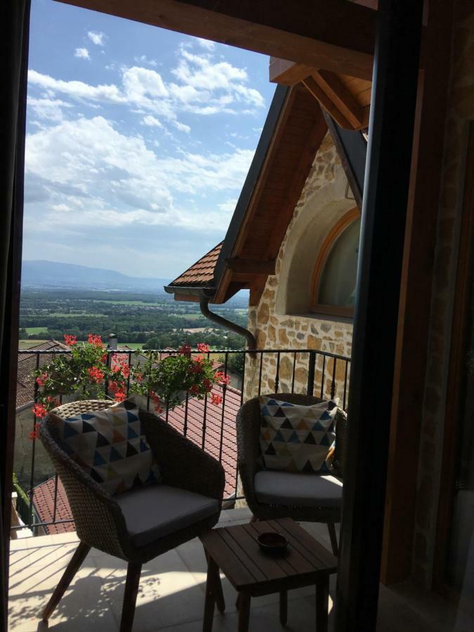 Bed and Breakfast Les Lumieres De Geneve Grilly Exterior foto